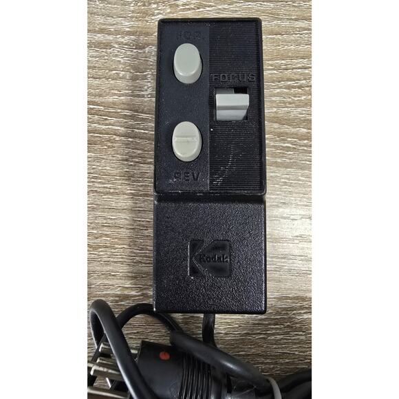 Kodak Carousel 4400 Slide Projector Remote - Picture 2 of 3